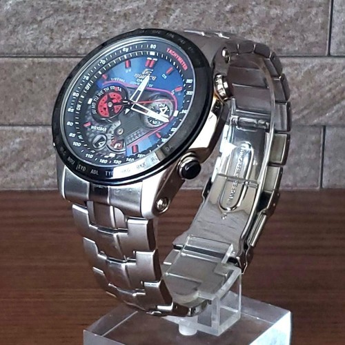 Montre solaire radiocommandée