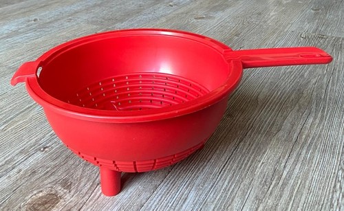 Passoire rouge tupperware - passoire,
