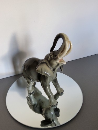 Ancienne sculpture elephant - ancienne, en