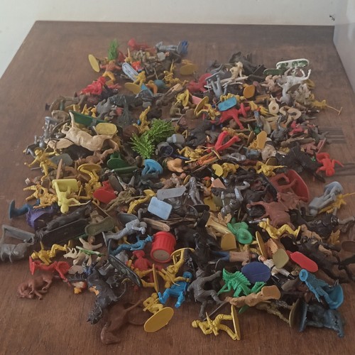 Lot figurines soldats - , +