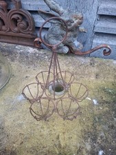 porte oeuf  en fil de fer