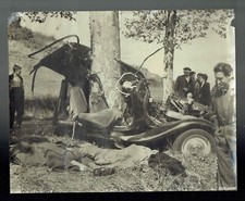 AV6- Photo Originale Auto Journal- Accident de voiture , Mort - C1960