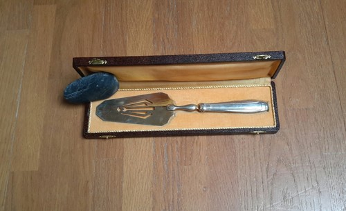 Pelle tarte argenté - pelle,