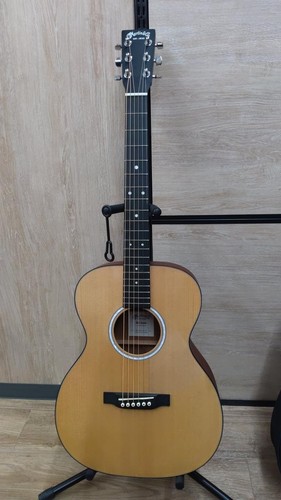 Martin acoustic guitar 000 - guitar,
