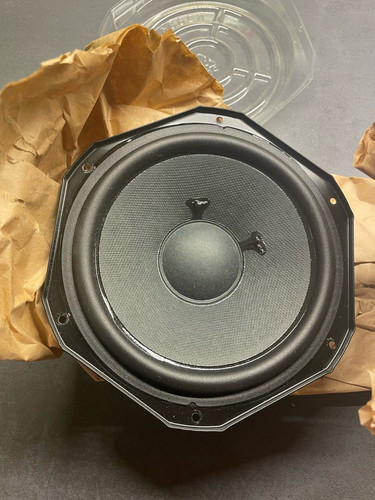 Bang olufsen beosound 8 - bang,