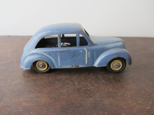 Voiture tôle cij renault - en,