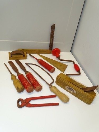 Jouets anciens outils bois - 11,