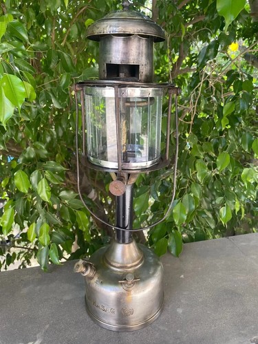 Ancienne lampe lanterne - , à