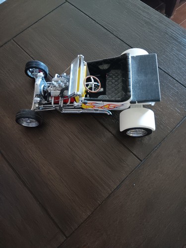 1925 ford bucket 18 scale - t-bucket,