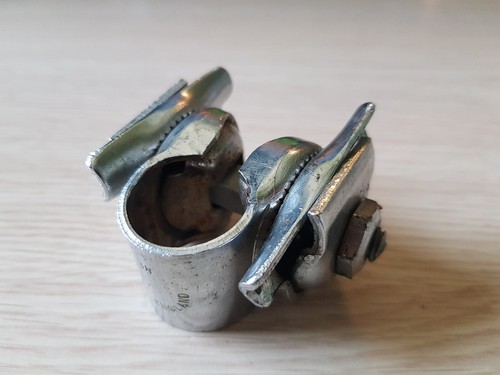 Collier fixation selle - collier,
