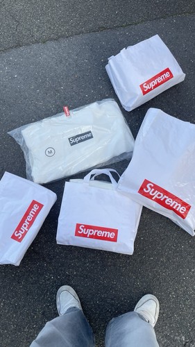 Supreme paris anniversary box - paris,