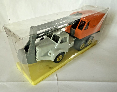 Norev modèle 114 berliet - norev,