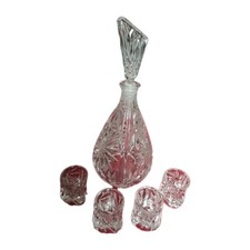 Carafe En Verre Ciselé Et