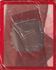 Bas nylon couture Finemay coloris Beige. Taille 4. Fully Fashioned Stockings.