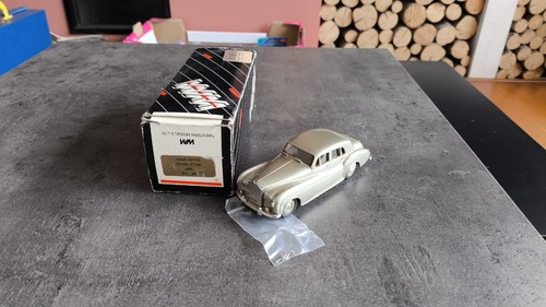 Western models rolls - western,