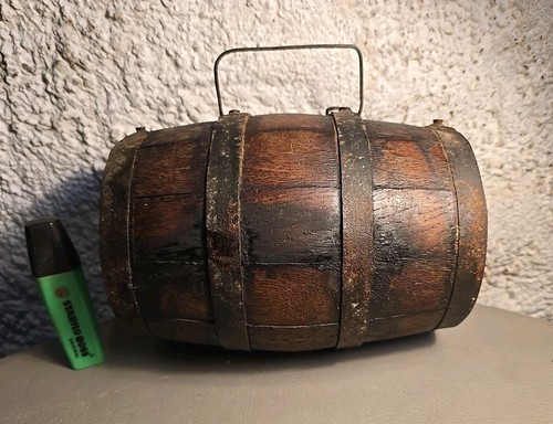 Ancien tonnelet petit - ancien, tonneau