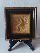 Tableau ancien bas relief