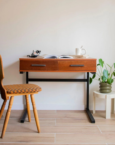 Yvan bureau au style - le,