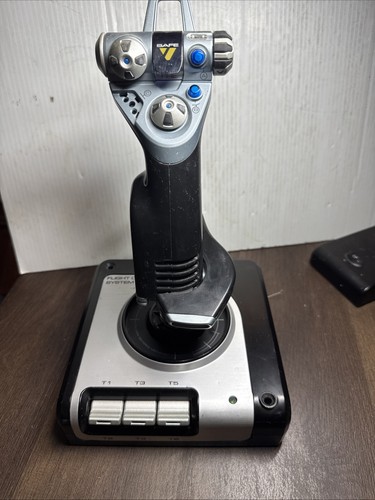 Saitek x52 pro - pro, flight