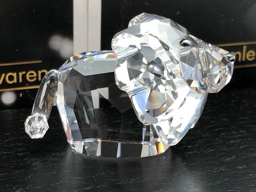 Swarovski figurine 887731 - figurine, lion