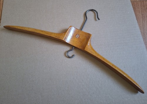 Cintre ancien col bois - cintre,