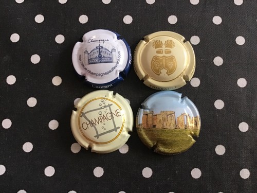 Quatre muselets champagne - quatre, champagne.