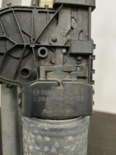 Moteur essuie glace avant