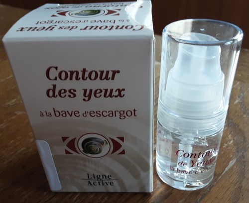 Contour des yeux - la, d