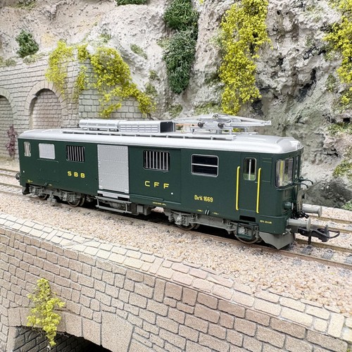 Locomotive électrique 4 - locomotive, 4/4