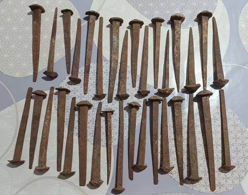 Anciens clous porte en - 33, de
