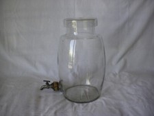 Bonbonne en verre avec robinet