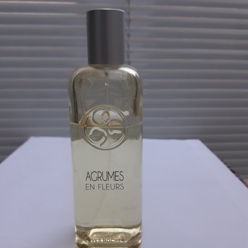 Agrumes fleurs eau - agrumes,