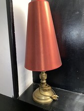 Jolie Lampe De Table En Laiton Vintage 