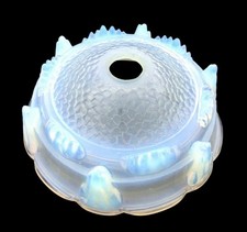 Art Deco Opalescent Frosted Molded Glass Tulip Cup Signed Ezan, Shade.