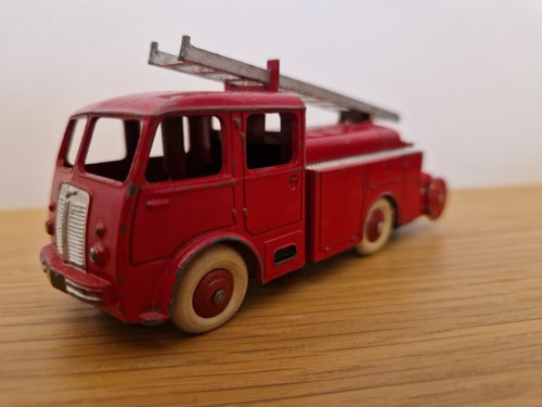 Dinky toys berliet - dinky, 1er