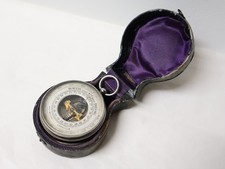 Ancien Baromètre anéroïde