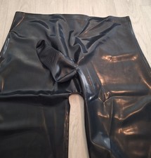 bermuda en latex avec fourreau
