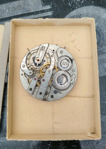 Horlogerie mouvement de - 1,