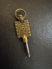 Clé ancienne de montre à