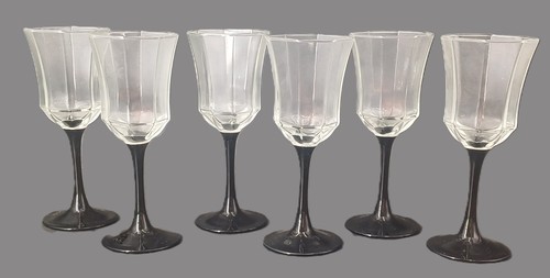 Série verres à - de, pied
