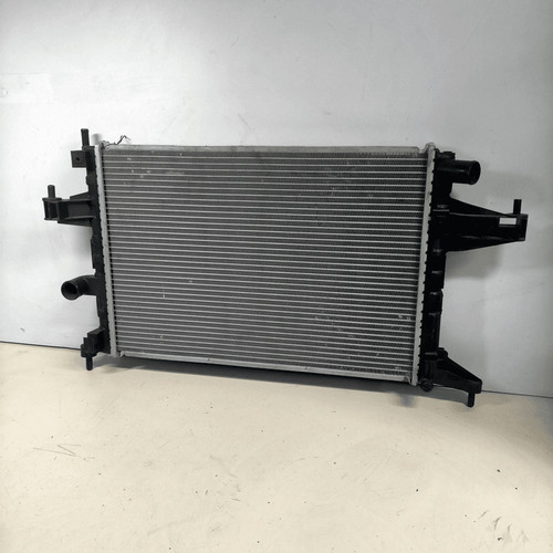 95513833 radiateur opel corsa - 95513833,