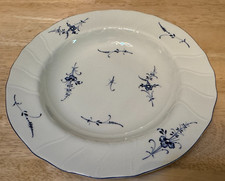 Villeroy & Boch - Vieux Luxembourg Vitro Porcelaine 9" Round RIMMED SOUP BOWL