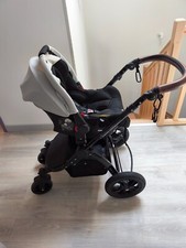 ensemble poussette avec siege auto/cosy et base ISOFIX