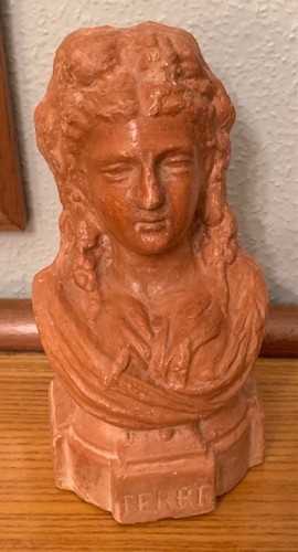 Buste femme épreuve en - de,