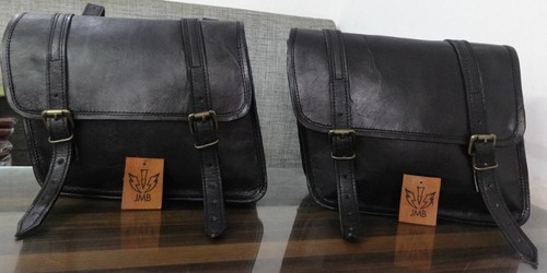 Sacoche latérale moto cuir
