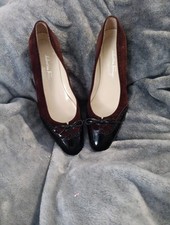 Salvatore Ferragamo Boutique Brown Suede Patent Leather Bow Spectator Flats  9