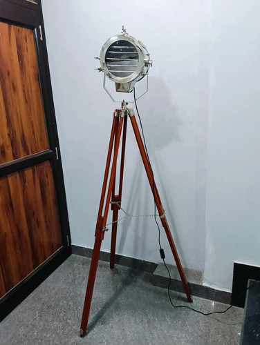 Projecteur lampadaire trépied - lampadaire,