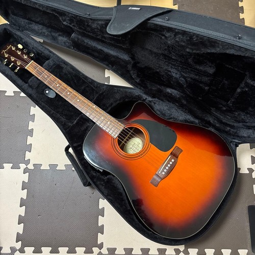 Guitare acoustique électrique