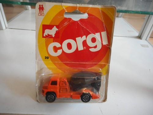 Bétonnière mobile corgi - mobile,