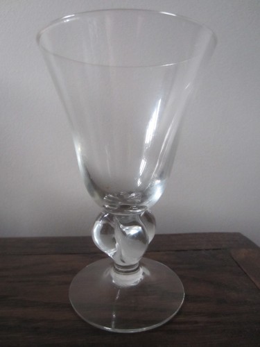 Très grand verre eau - très, en